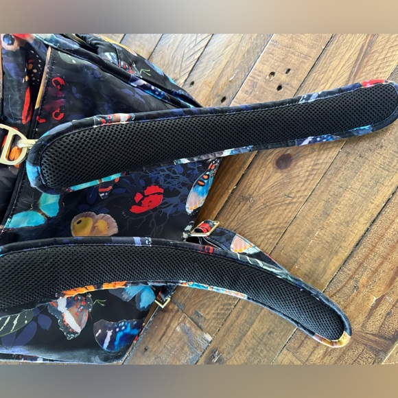 JuJuBe Social Butterfly BFF Backpack/Messenger Diaper Bag **READ DESCRIPTION!** - Picture 4 of 15